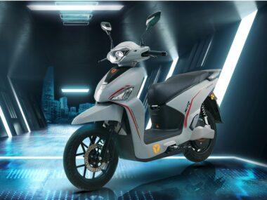 Xe máy điện YADEA Voltguard U50