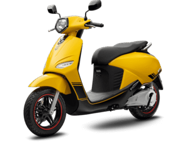 Xe may dien VinFast Vento mau vang yen den 1