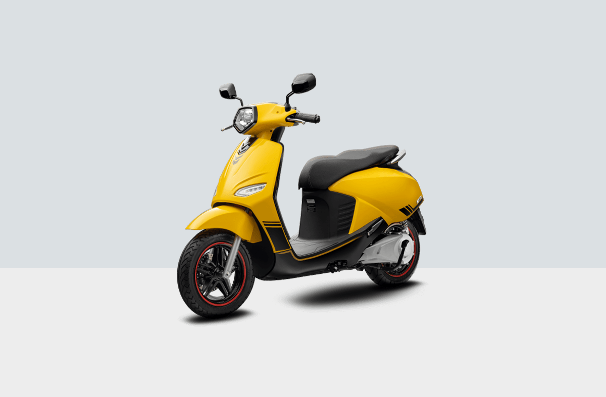 XE MÁY ĐIỆN VINFAST VENTO S kèm pin 6 Xe may dien VinFast Vento mau vang yen den