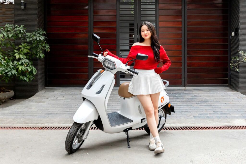 YADEA Oris mau trang 1280x853 1