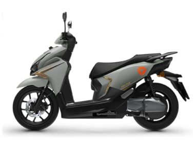 xe may dien yadea velax xam 319f8528cfff471aa158fec9e3d4fe1a 1024x1024